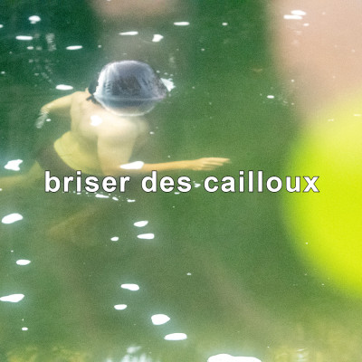 Briser des cailloux